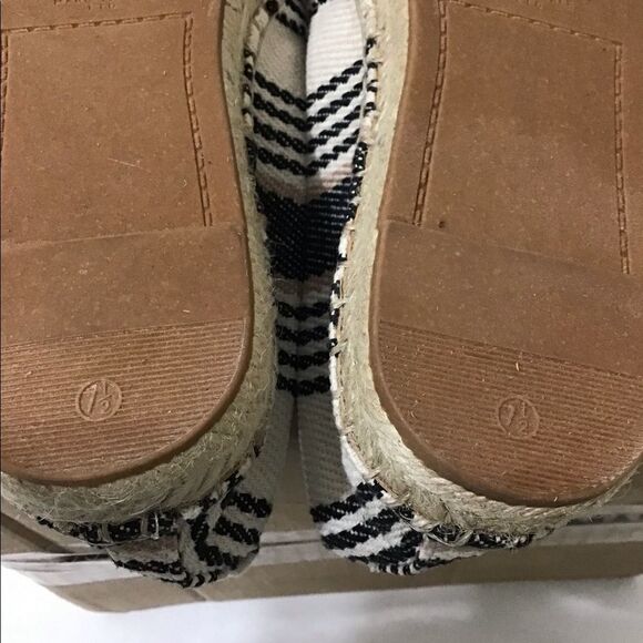 Marc Fisher LTD Stripped Espadrilles Size 7 1/2 - Picture 8 of 8